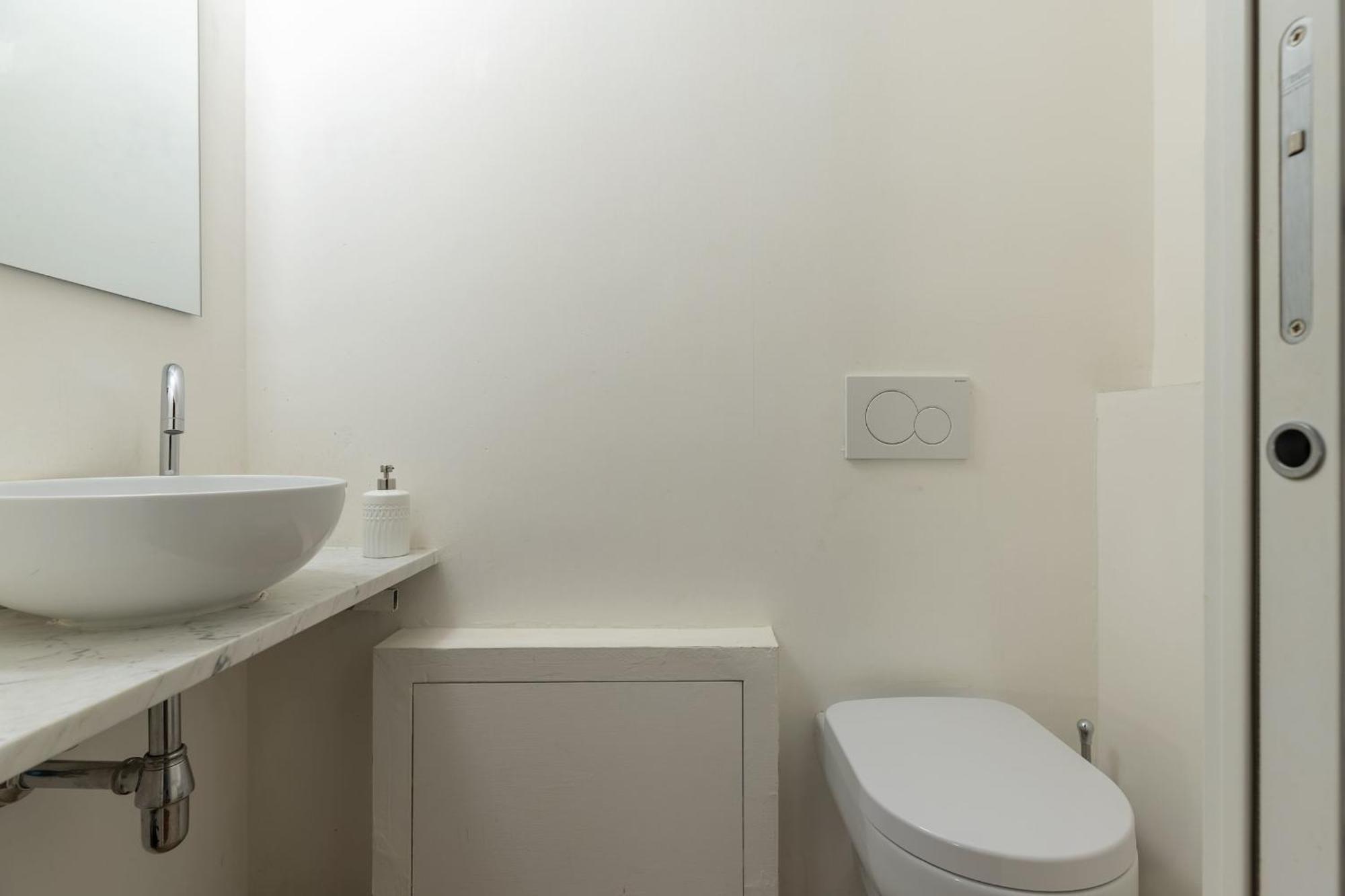 Santo Spirito Suite-Hosted By Sweetstay Флоренция Екстериор снимка